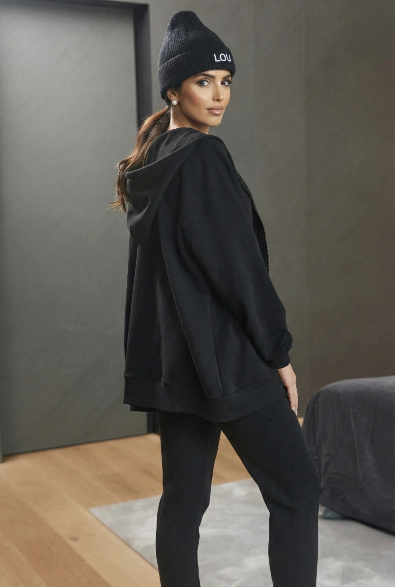 Conjunto de chándal negro Saura